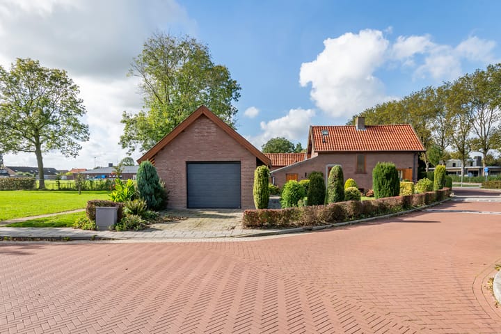 Foto 14 van Burg. Woltersstraat 27