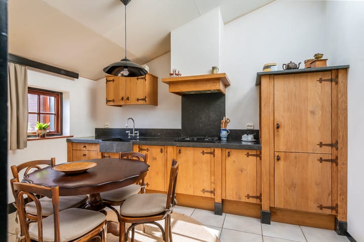 Foto 32 van Burg. Woltersstraat 27