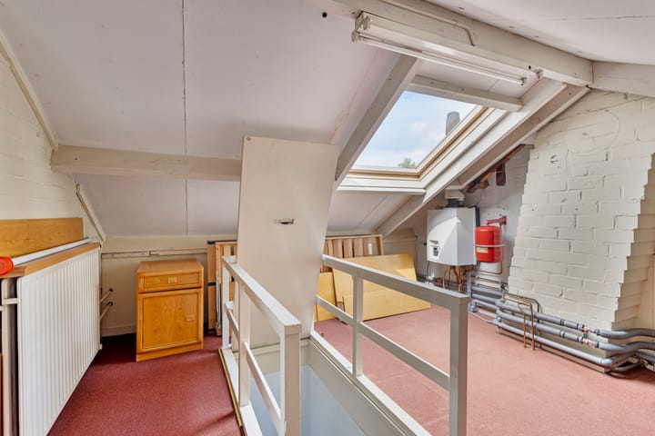 Foto 33 van Van Haestrechtstraat 58