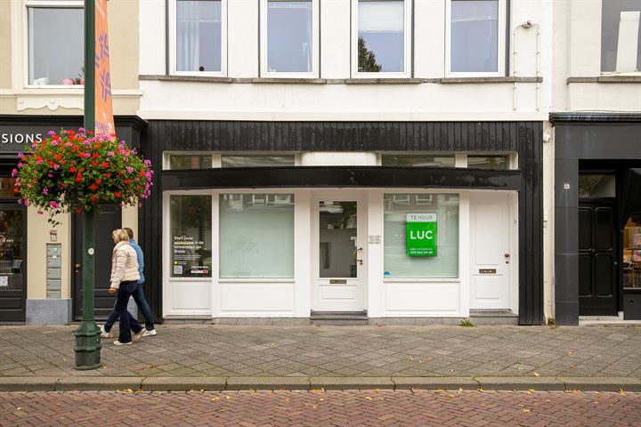 Nieuwe Ginnekenstraat 35, Breda