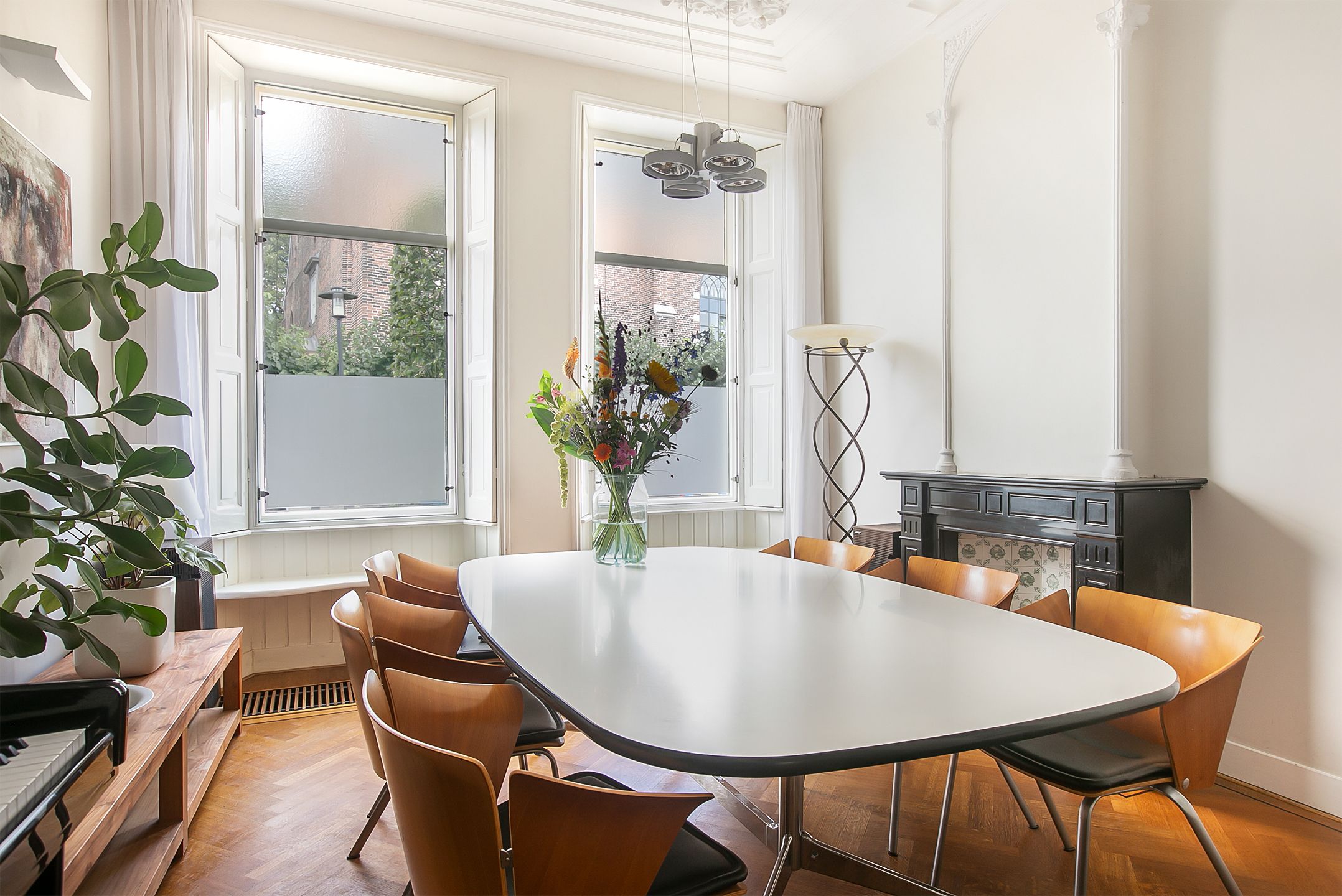 Photo 12 of Holkerstraat 8