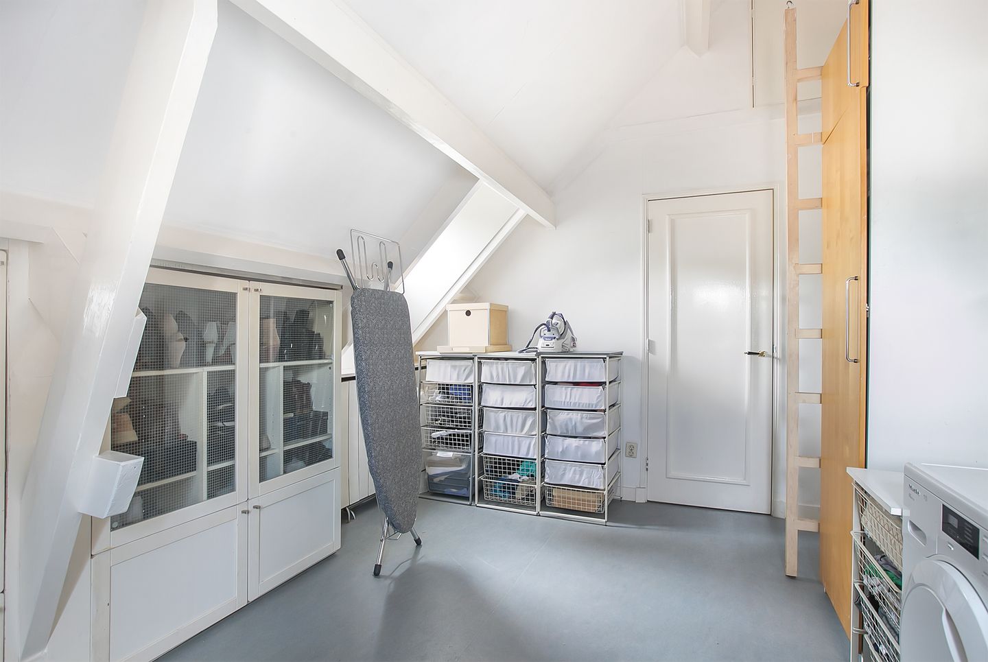 Photo 29 of Holkerstraat 8