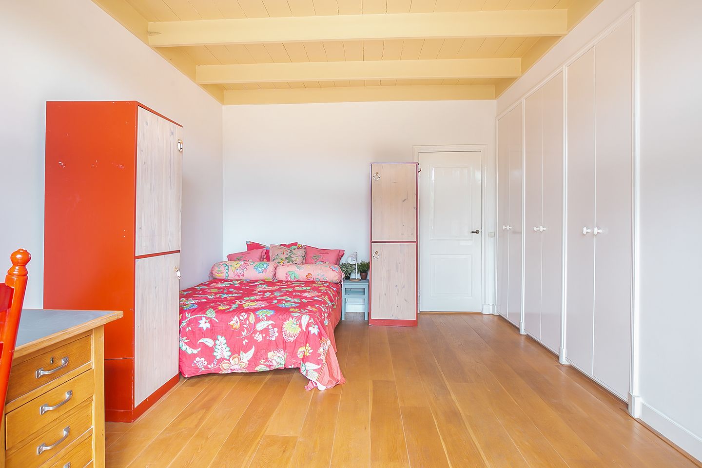 Photo 34 of Holkerstraat 8