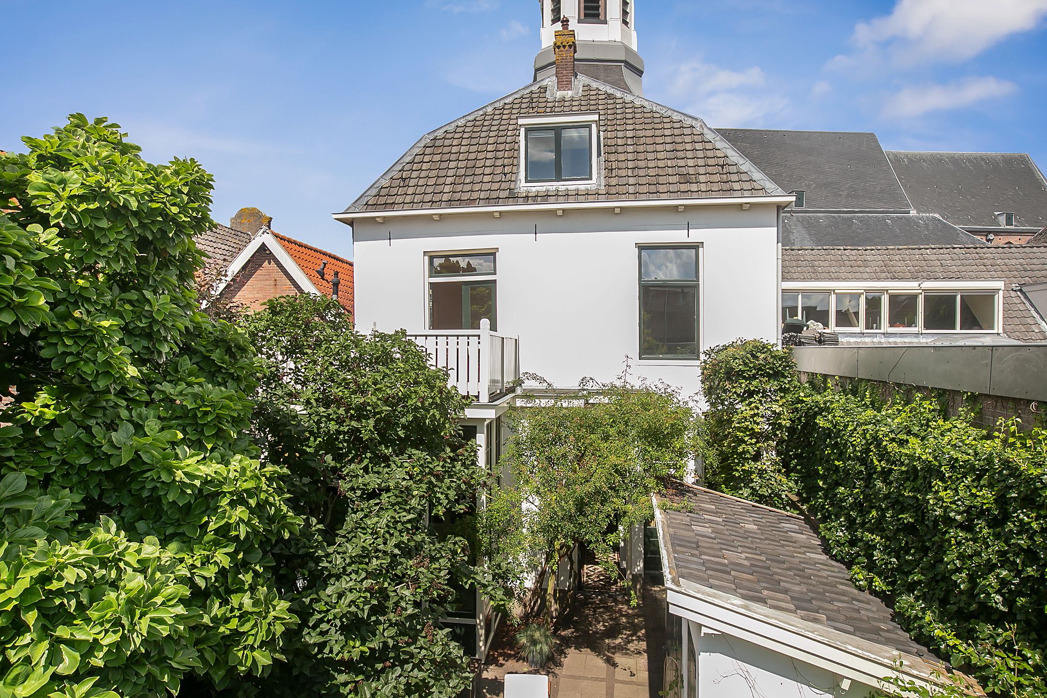 Photo 39 of Holkerstraat 8