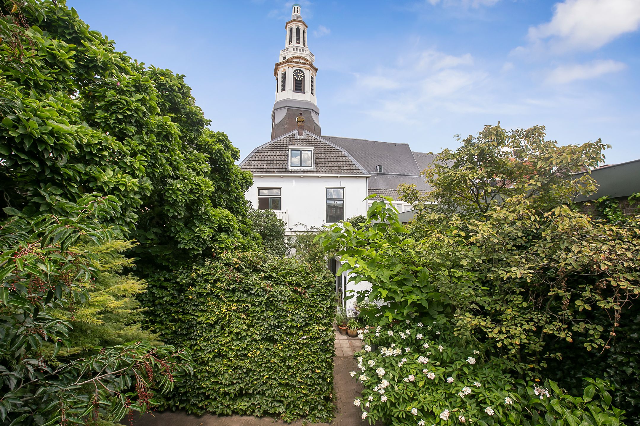 Photo 42 of Holkerstraat 8