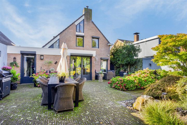 View photo 51 of Gronausestraat 157