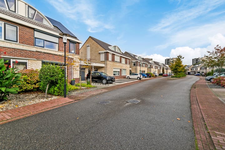 Foto 26 van Parelmoerboog 47