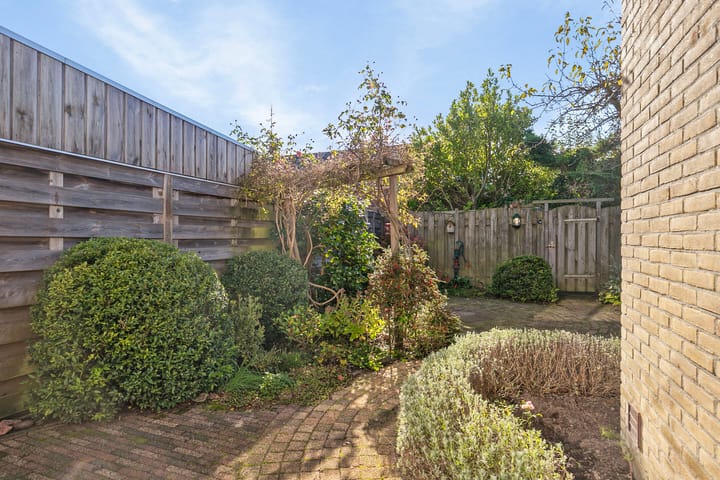 Photo 23 of Meidoornhof 7