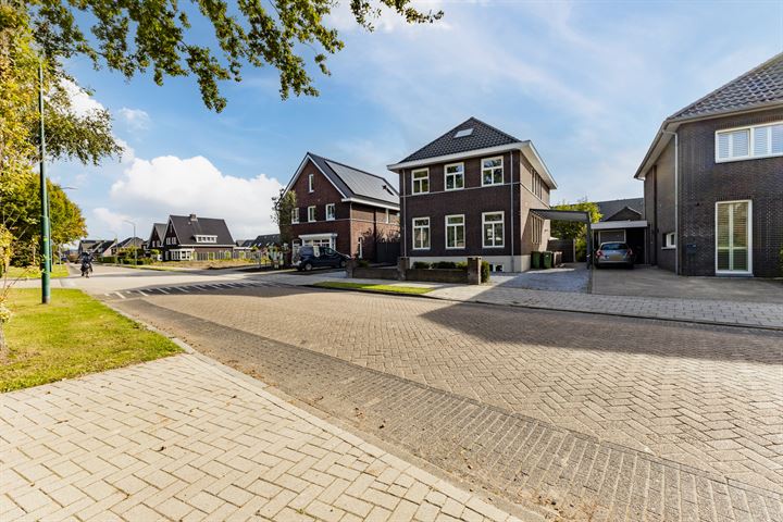 View photo 67 of Schadewijkstraat 29