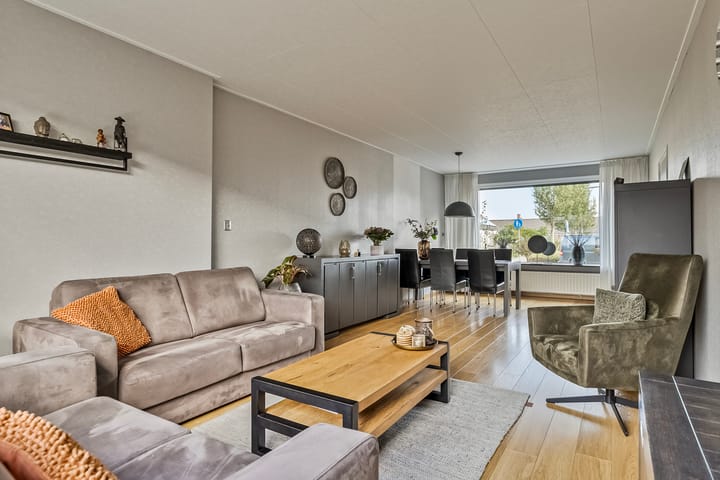 Foto 2 van Schoolstraat 8