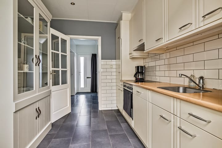 Foto 18 van Schoolstraat 8