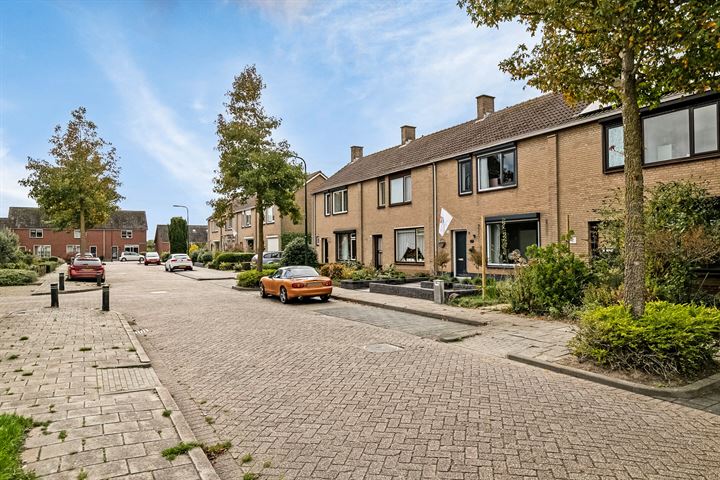 Bekijk foto 54 van Schoolstraat 8