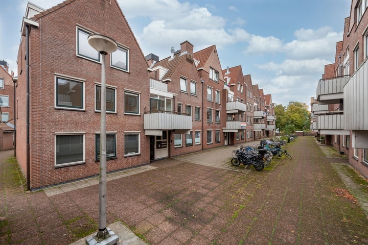 Bekijk foto 34 van Sint Janskerkhof 36