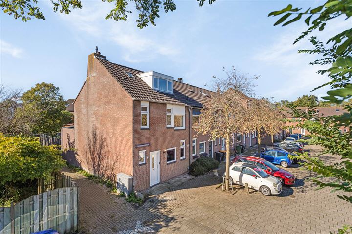 Bekijk foto 1 van Pruikenmakerstraat 31