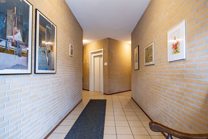 Bekijk foto 3 van Pieter Breughelstraat 65