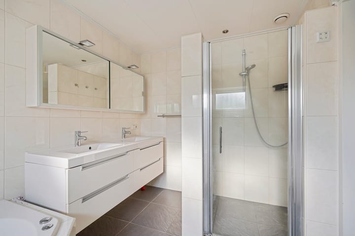 Foto 12 van Bargerweg 49