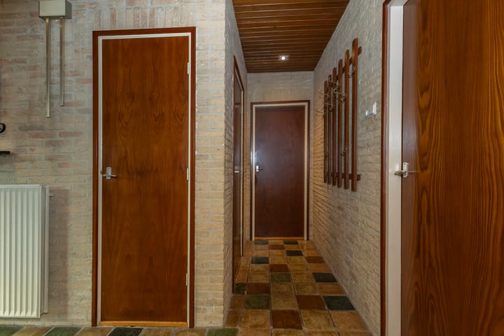 Foto 24 van Spoorstraat 1