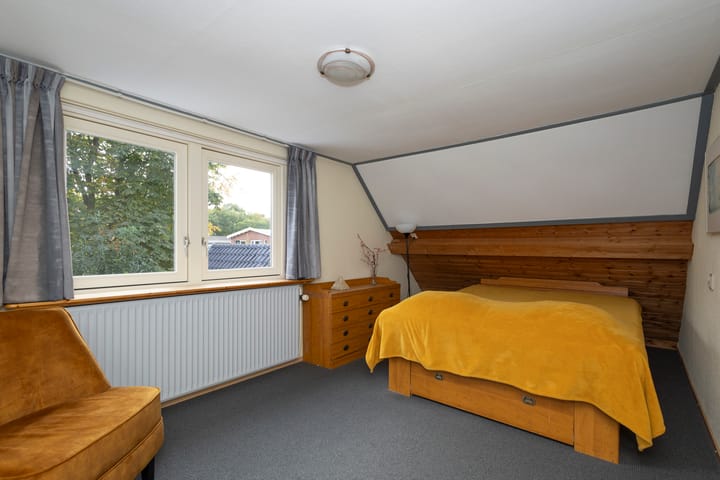 Foto 30 van Spoorstraat 1