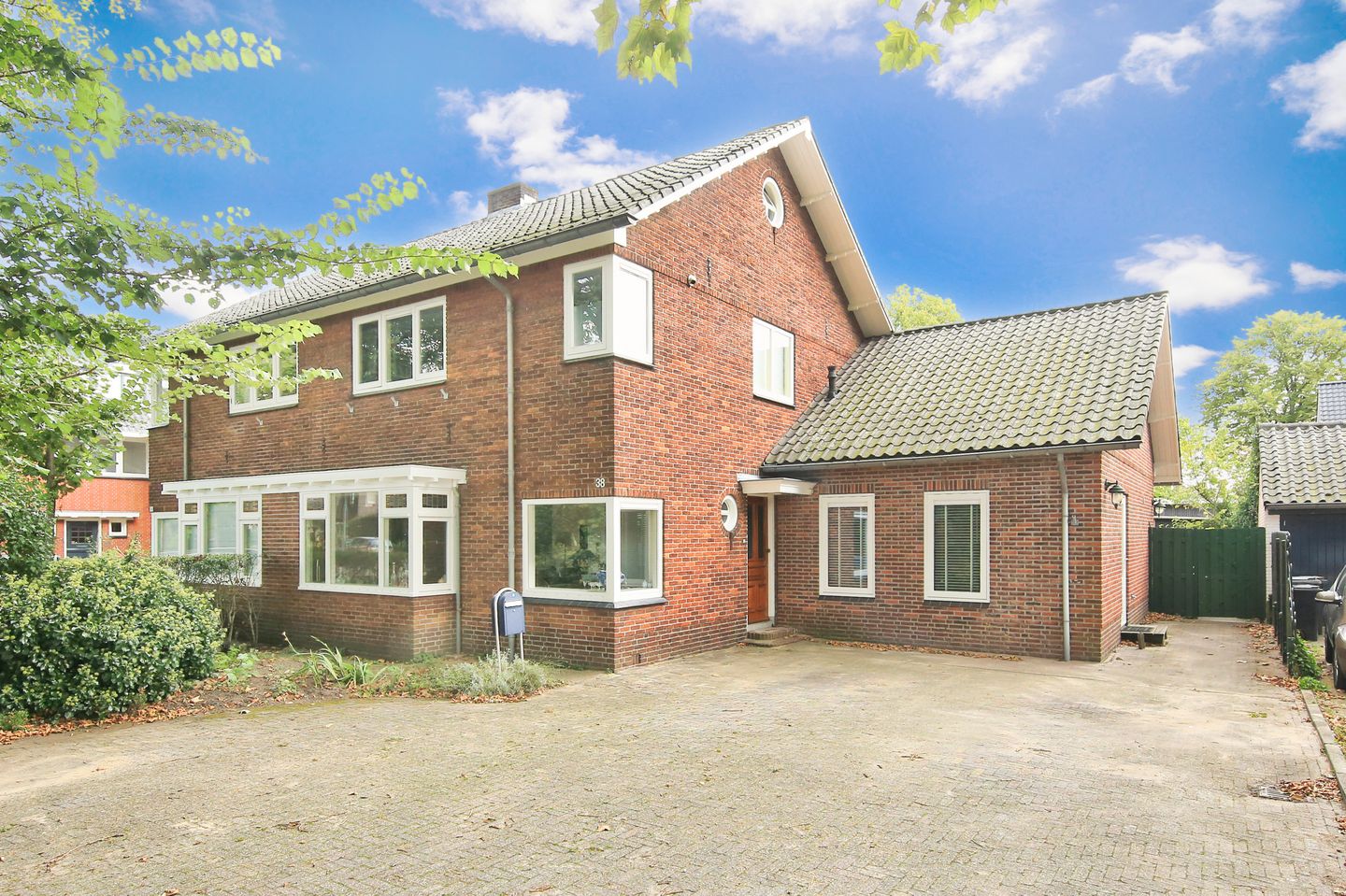 Foto 1 van Burgemeester Amersfoordtlaan 38