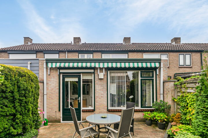 View photo 19 of Pieter de Hooghstraat 35