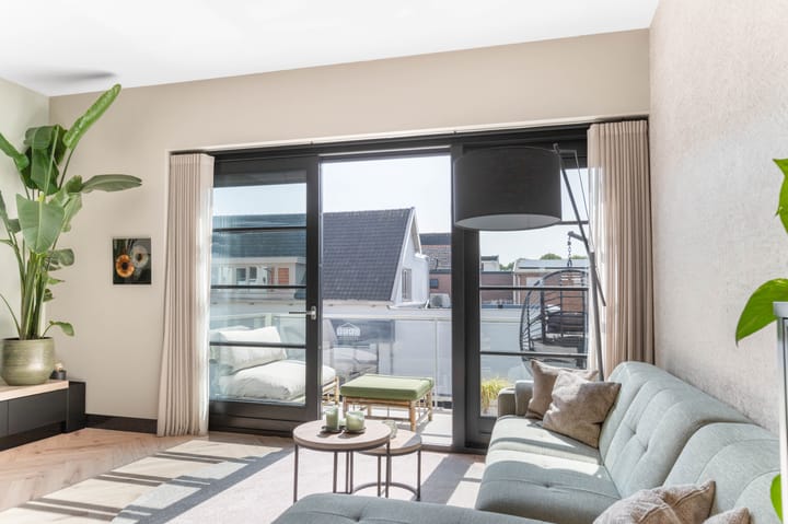 Foto 3 van Van Aostastraat 1-C