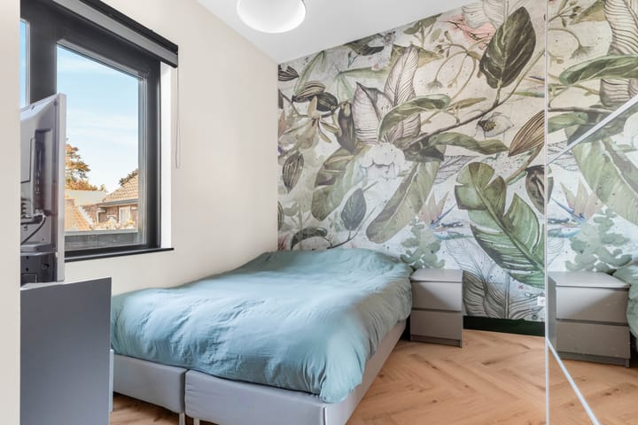 Foto 10 van Van Aostastraat 1-C