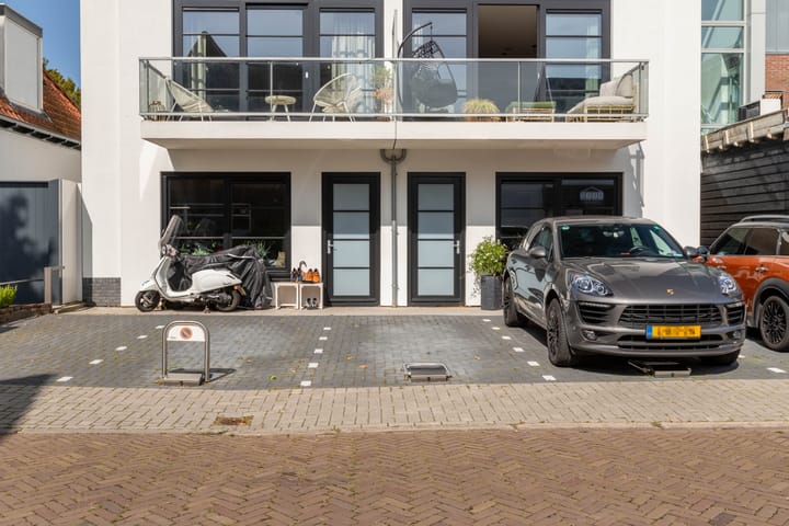 Foto 25 van Van Aostastraat 1-C