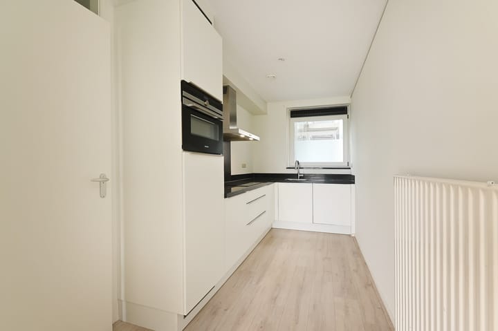 Photo 11 of Cornelis de Wittlaan 94