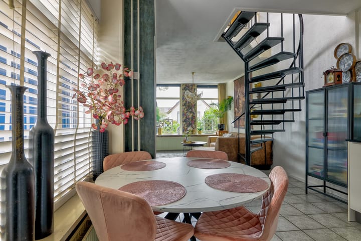 Foto 14 van Westerwoldestraat 10