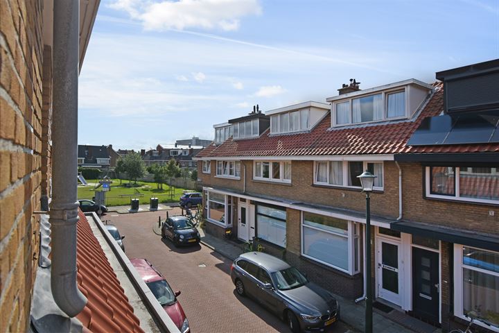 Bekijk foto 3 van Vermaasstraat 12