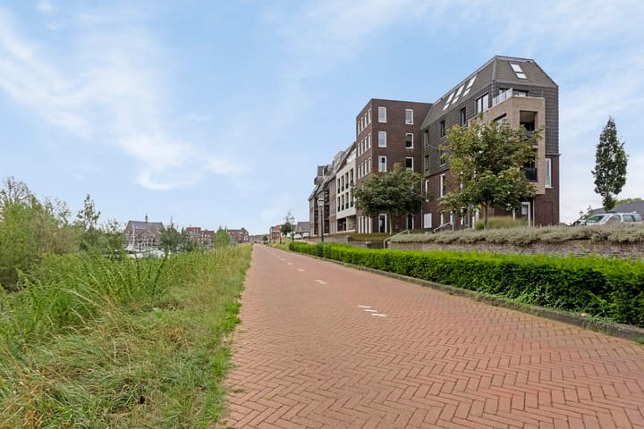 Foto 28 van Koninginnedijk 216