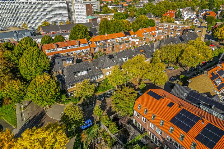 Bekijk foto 40 van Beeldhouwerstraat 58