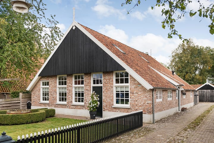 Foto 1 van Oosteinde 323