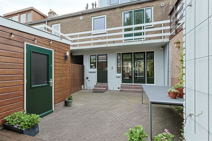 Bekijk foto 51 van Celebesstraat 10