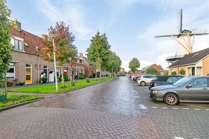 Bekijk foto 4 van van Koetsveldlaan 9