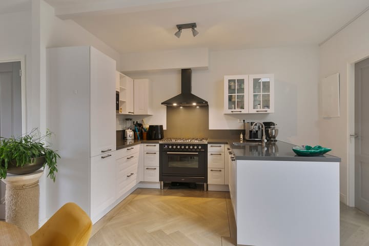 Foto 11 van van Koetsveldlaan 9