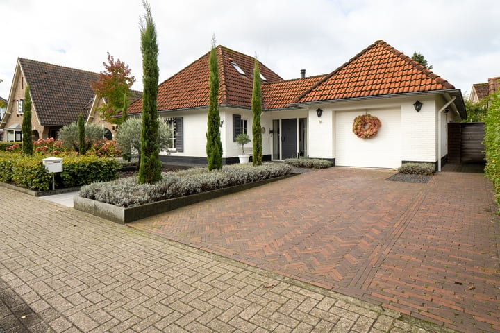 View photo 45 of Zuid Esch 18