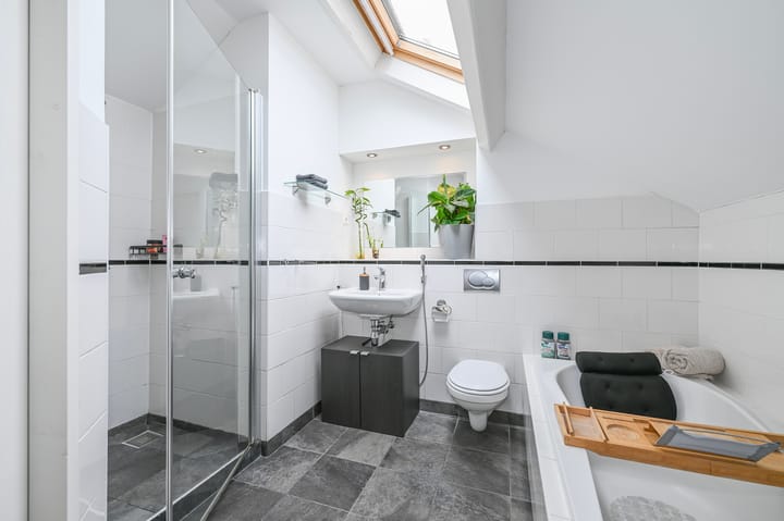 Foto 31 van van Zegwaardstraat 246