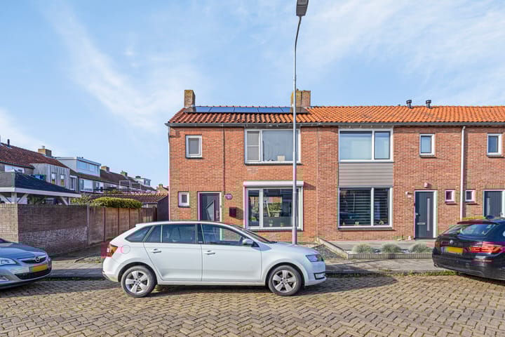 Photo 2 of Mansfeldstraat 11