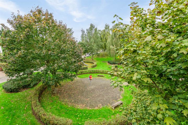 Bekijk foto 41 van Denemarkenstraat 21