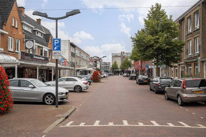 Bekijk foto 42 van Luxemburgstraat 10