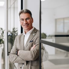 Léon Wallaart - Makelaar