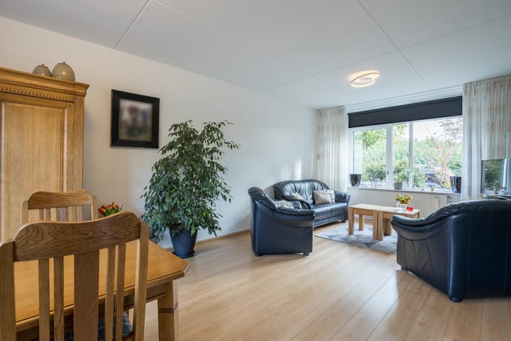 Photo 12 of Schaepmanstraat 19