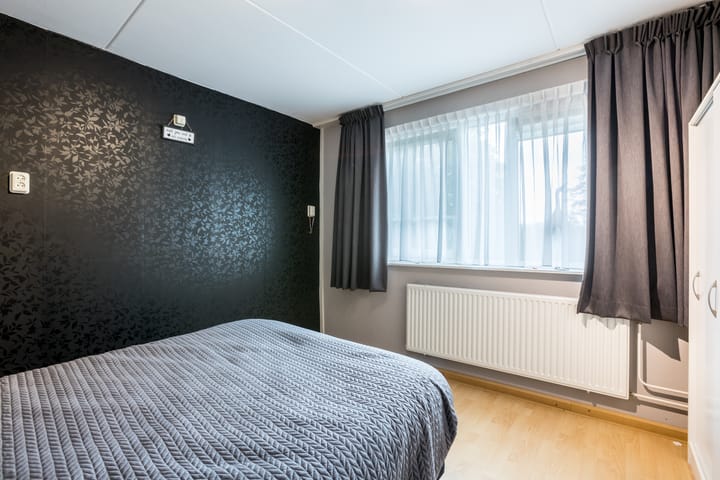 Photo 16 of Schaepmanstraat 19