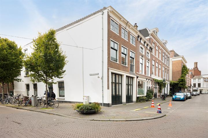 Bekijk foto 1 van Korte Lombardstraat 1