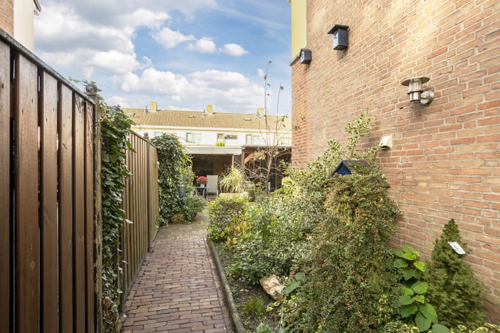 Photo 37 of Schaepmanstraat 19