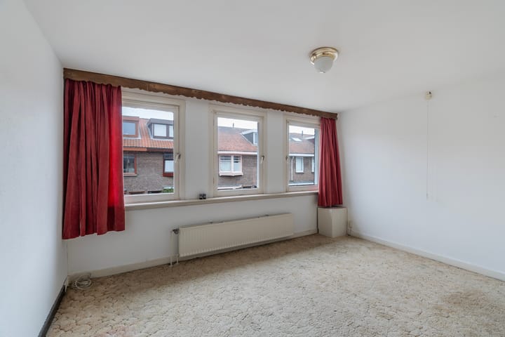 Foto 12 van Loenensestraat 63