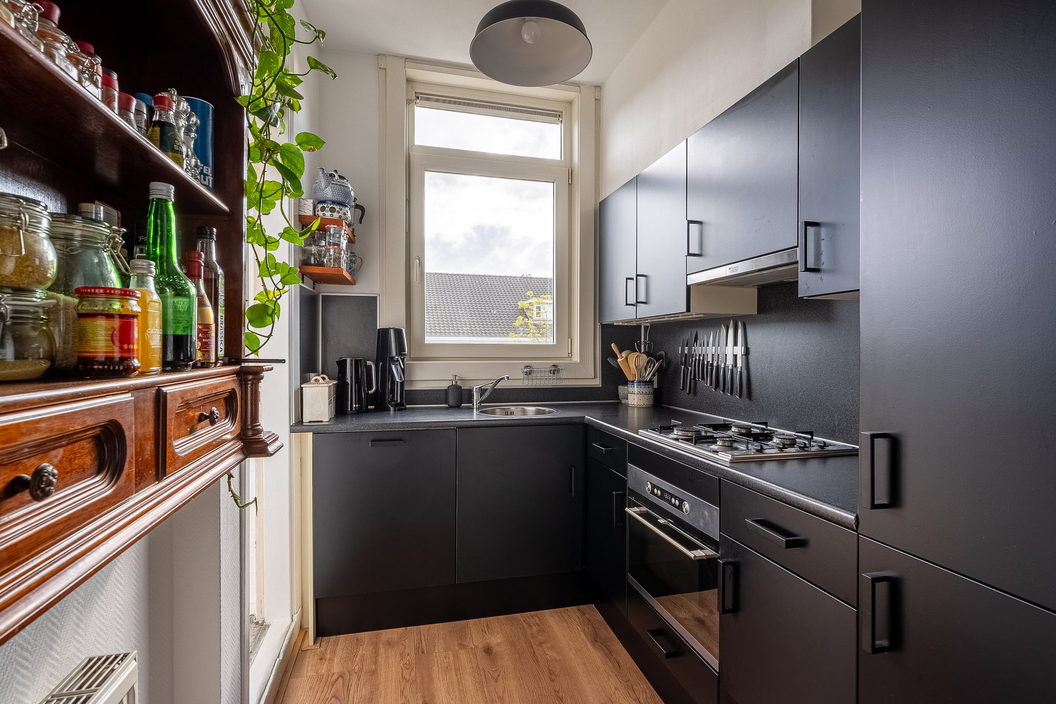 Photo 9 of Burgemeester Knappertlaan 215-B