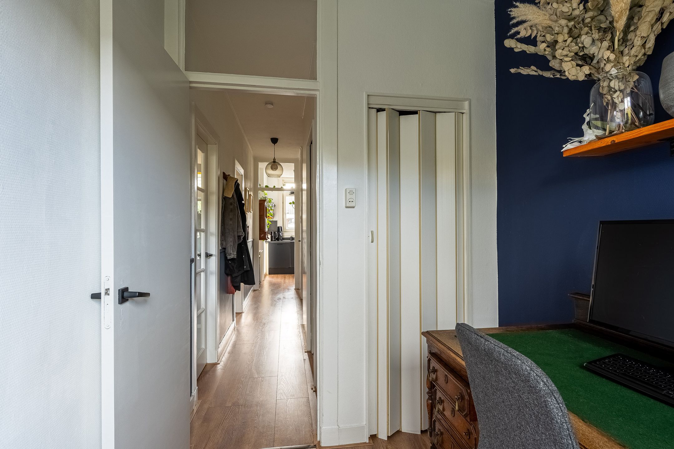 Photo 12 of Burgemeester Knappertlaan 215-B