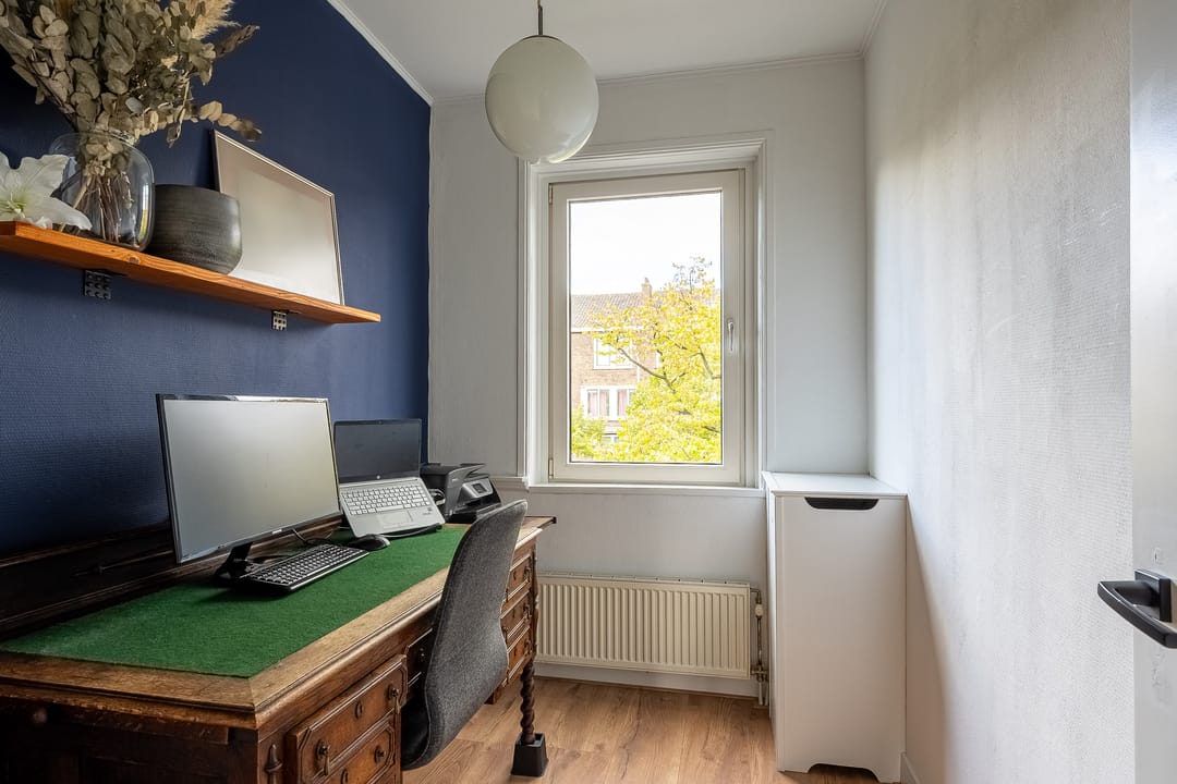 Photo 11 of Burgemeester Knappertlaan 215-B